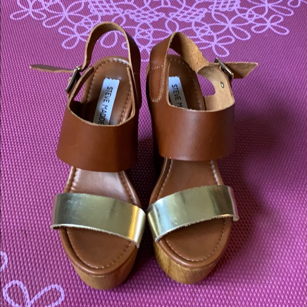 Never worn wedges